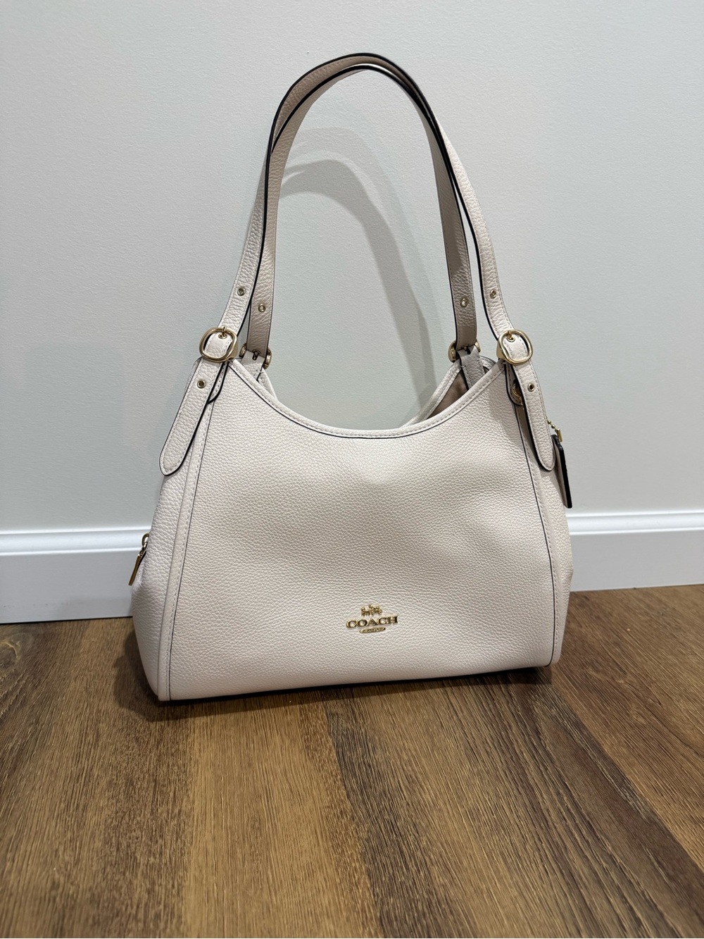 Coach Erin Shoulder Bag in Chalk